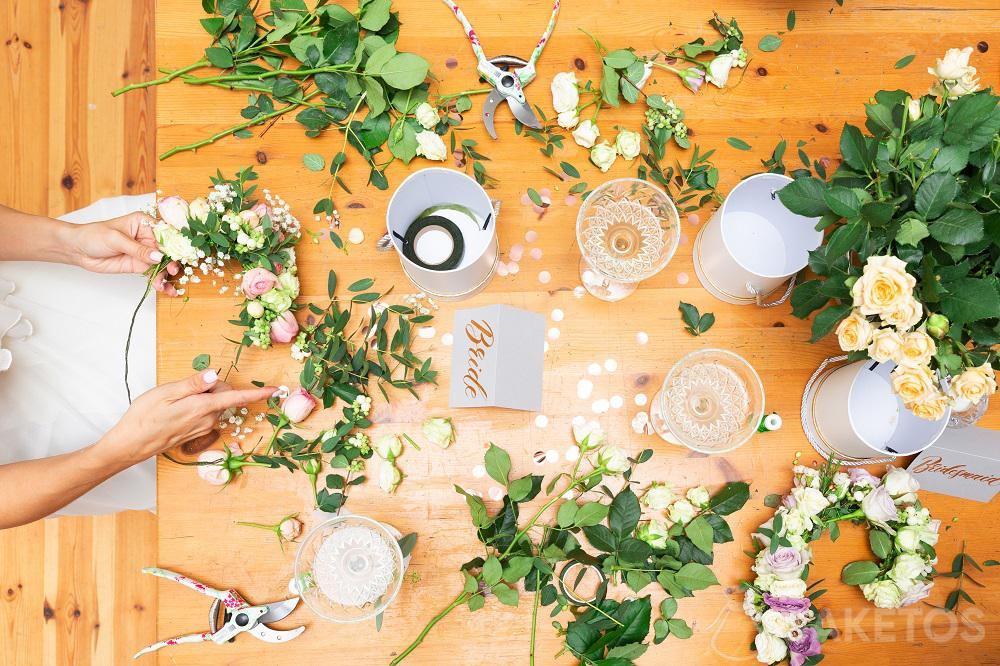 Blomsterkrans til bryllup og hønefest