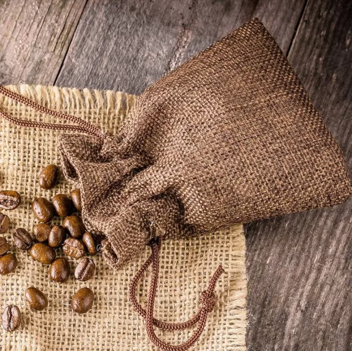 Juteposer 6 x 8 cm - naturlig mørk Brune poser