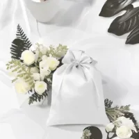 Satinposer 15 x 20 cm - hvid Mellemstore poser